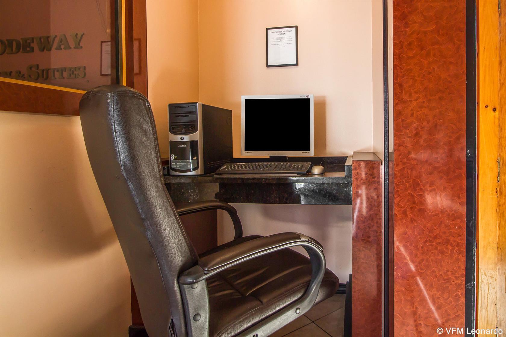 Rodeway Inn & Suites Brunswick Near Hwy 1 Εξωτερικό φωτογραφία