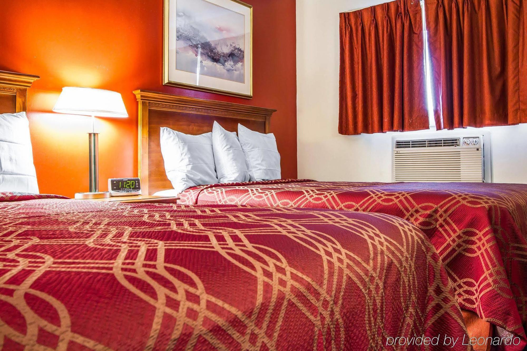 Rodeway Inn & Suites Brunswick Near Hwy 1 Εξωτερικό φωτογραφία