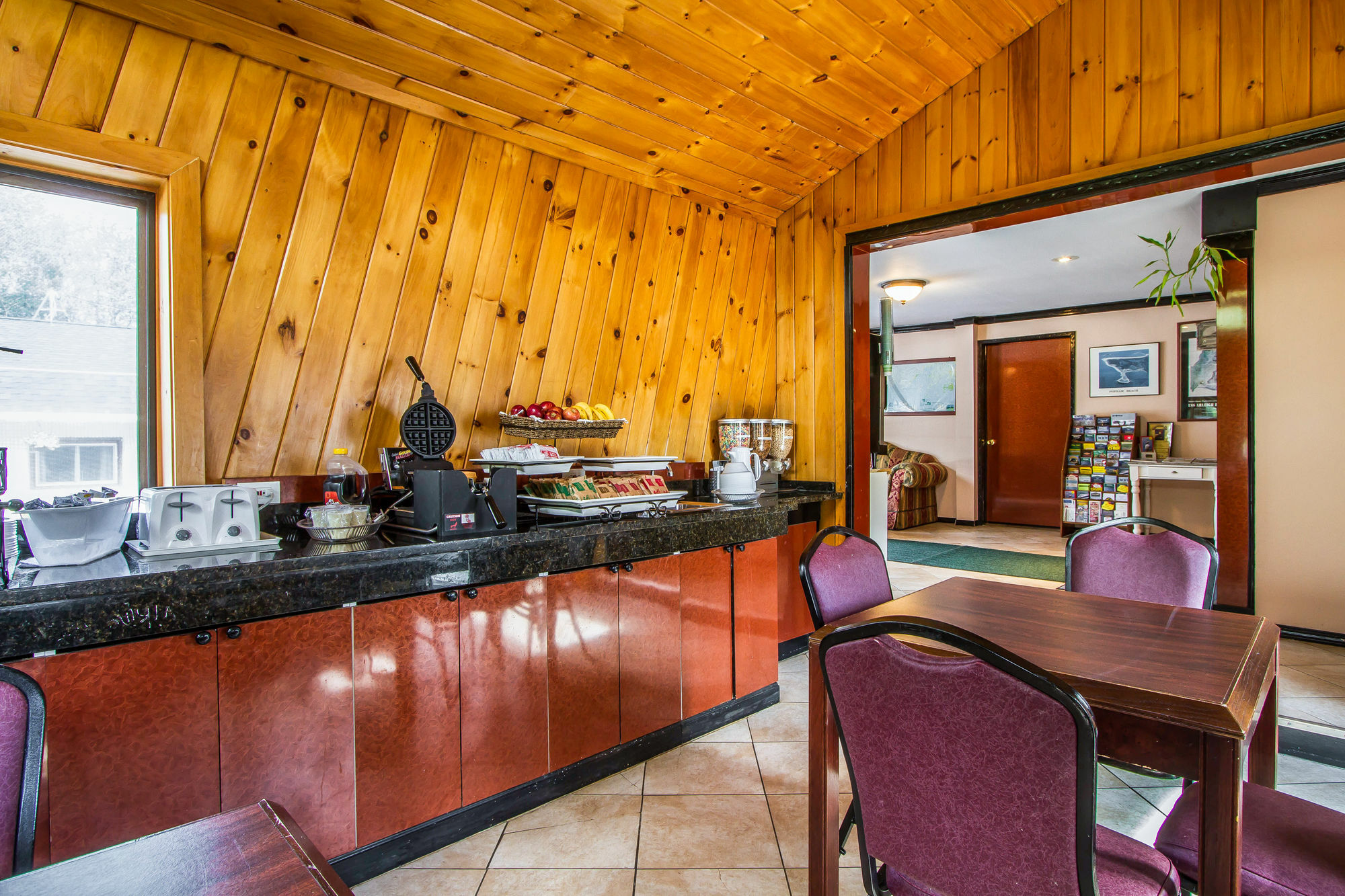 Rodeway Inn & Suites Brunswick Near Hwy 1 Εξωτερικό φωτογραφία